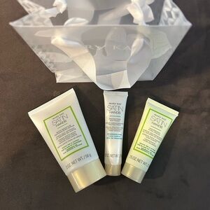 Mary Kay Satin Hands Shea Scrub - White and Green